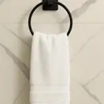 Jasmin kvadrat formalı, dairəvi qara dəsmal asacağı